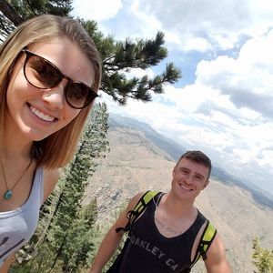 Meet your Posher, Elizabeth